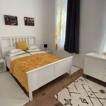 Stilvolle Wohnung Mit Terrasse/Garten 비엔나 외부 사진