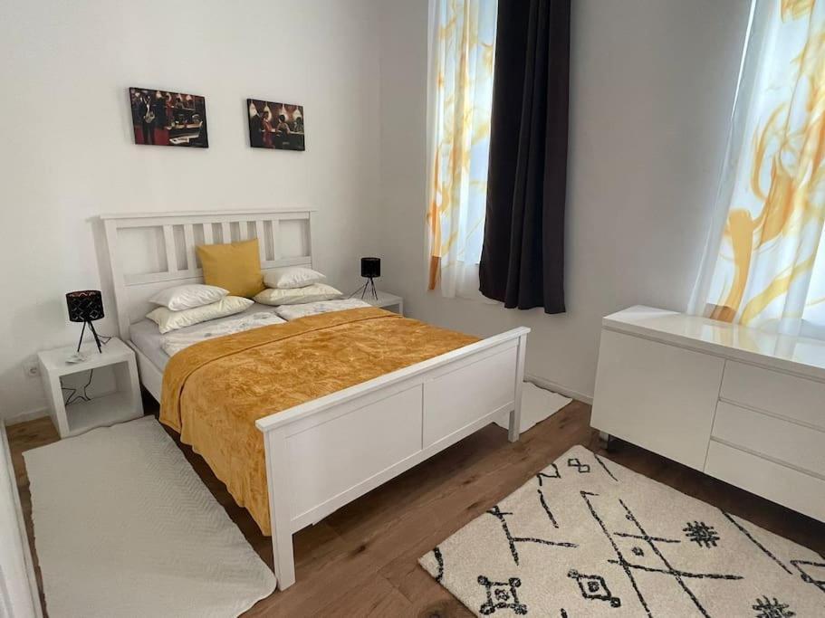 Stilvolle Wohnung Mit Terrasse/Garten 비엔나 외부 사진