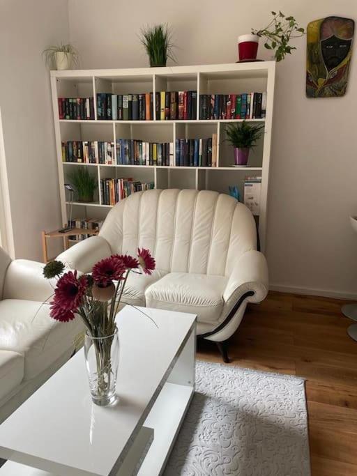 Stilvolle Wohnung Mit Terrasse/Garten 비엔나 외부 사진